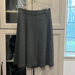 Banana Tepublic dark grey knee length grey skirt